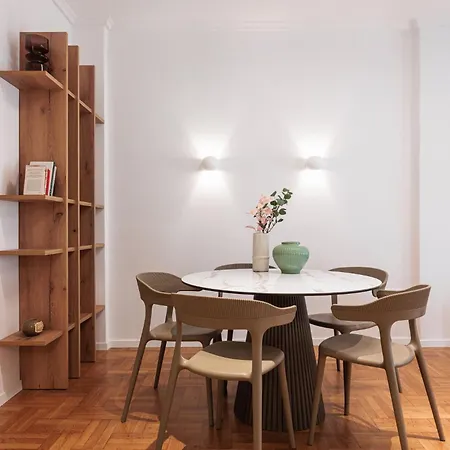 F & B Collection - Elegant 2 Bedroom Салоники