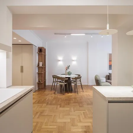 F & B Collection - Elegant 2 Bedroom * Салоники