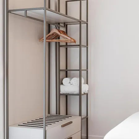Apartamento F & B Collection - Elegant 2 Bedroom