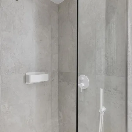 F & B Collection - Elegant 2 Bedroom * סלוניקי